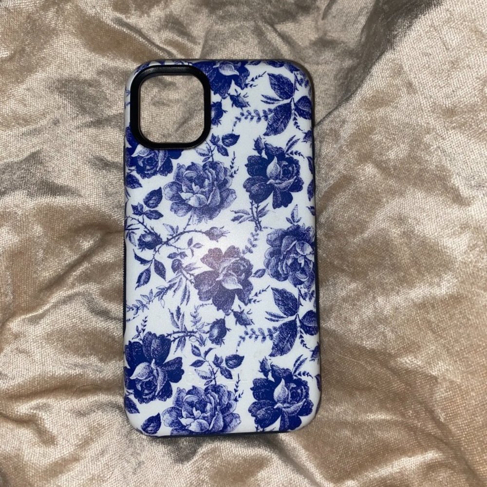 Casely iPhone 11 Floral Case, Rose to Fame, Blue & White Rose Case Iphone 11